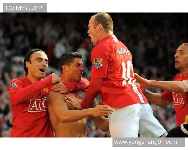 足球巨星激情庆祝手指定格镜头展现赛场独特瞬间魅力